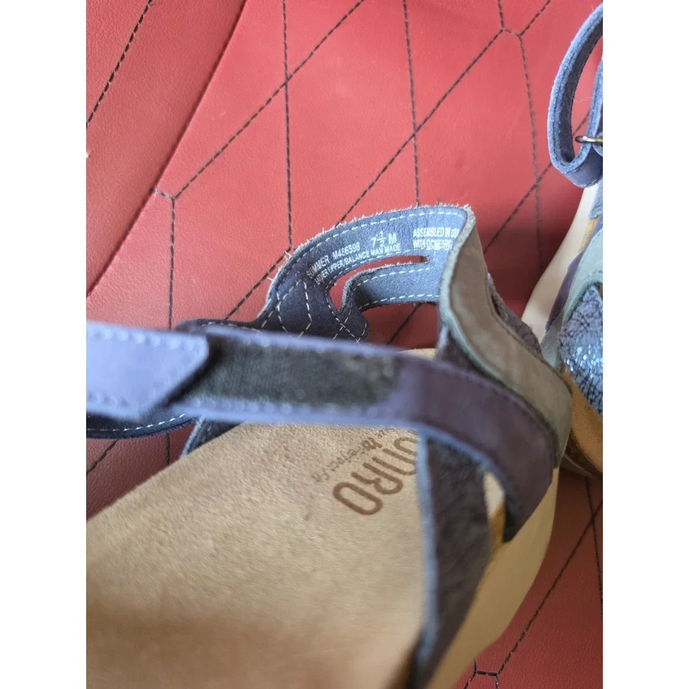 Munro sandals 7.5